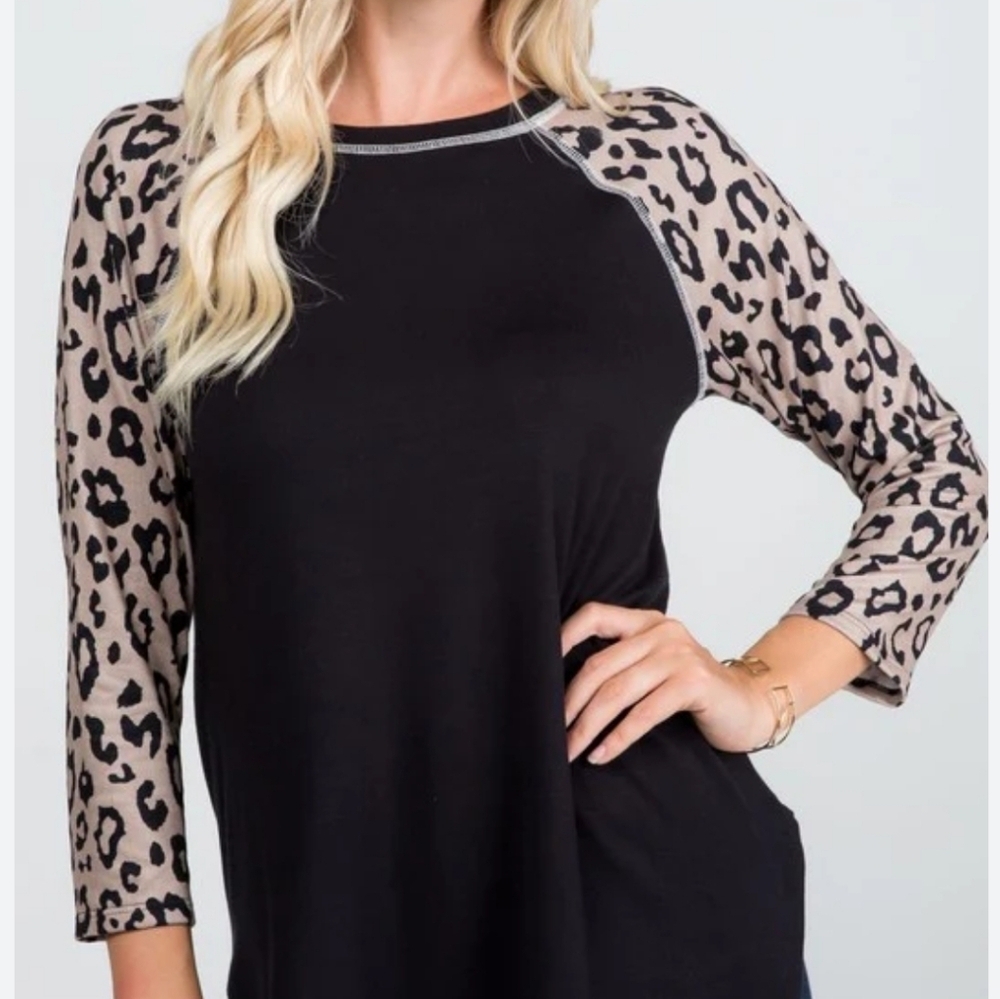 Vince Camuto top, leopard print raglan tee